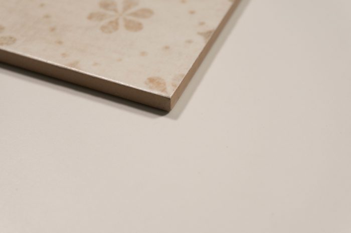 Wandfliese Vintage Dekor beige 15x15 – Bild 3