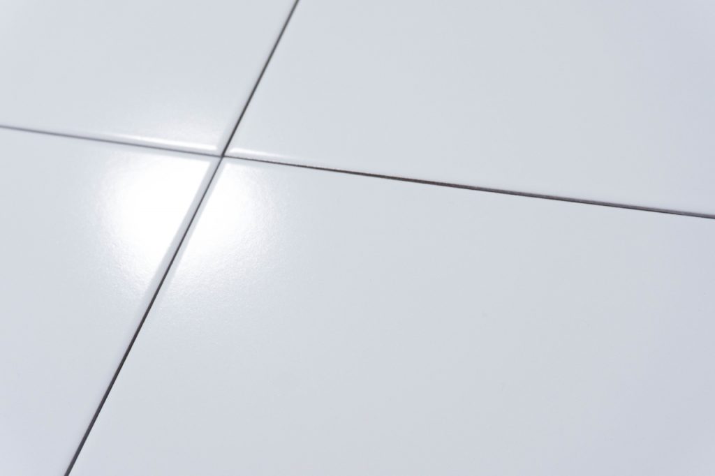 Bodenfliese weiß 20x20 - dieFliesen.com