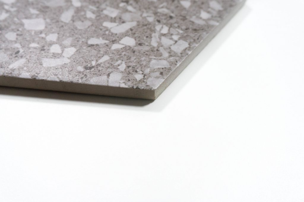 Sechseck Fliese schwarz 22x25 | Jetzt kaufen bei dieFliesen.com