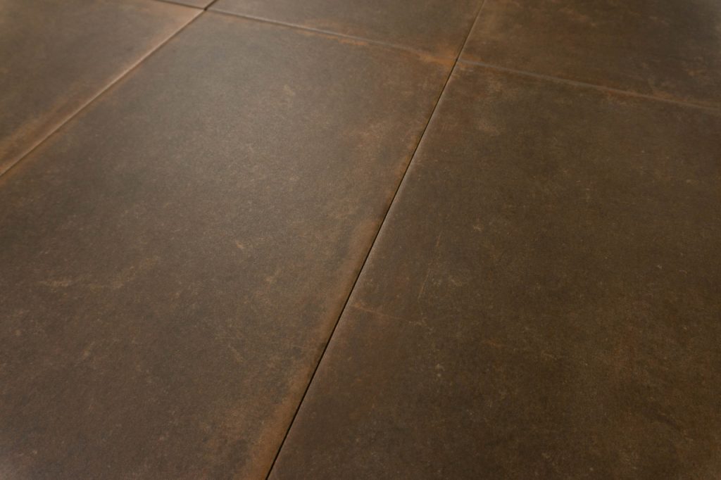 Bodenfliese rustikal Kupfer 30x60 - dieFliesen.com