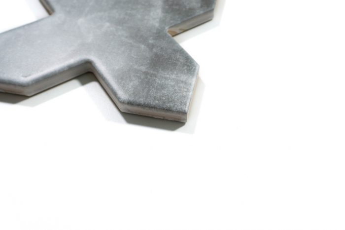 Wand-/ Bodenfliese Kreuz grau 13,6x13,6 – Bild 6