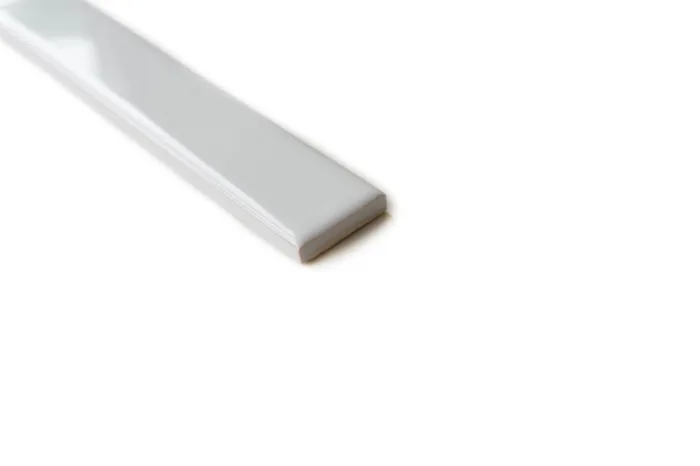 Bordüre hellgrau glatt 2.5x15