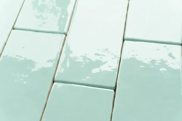 Metro Fliese Menta gewellt 10x20